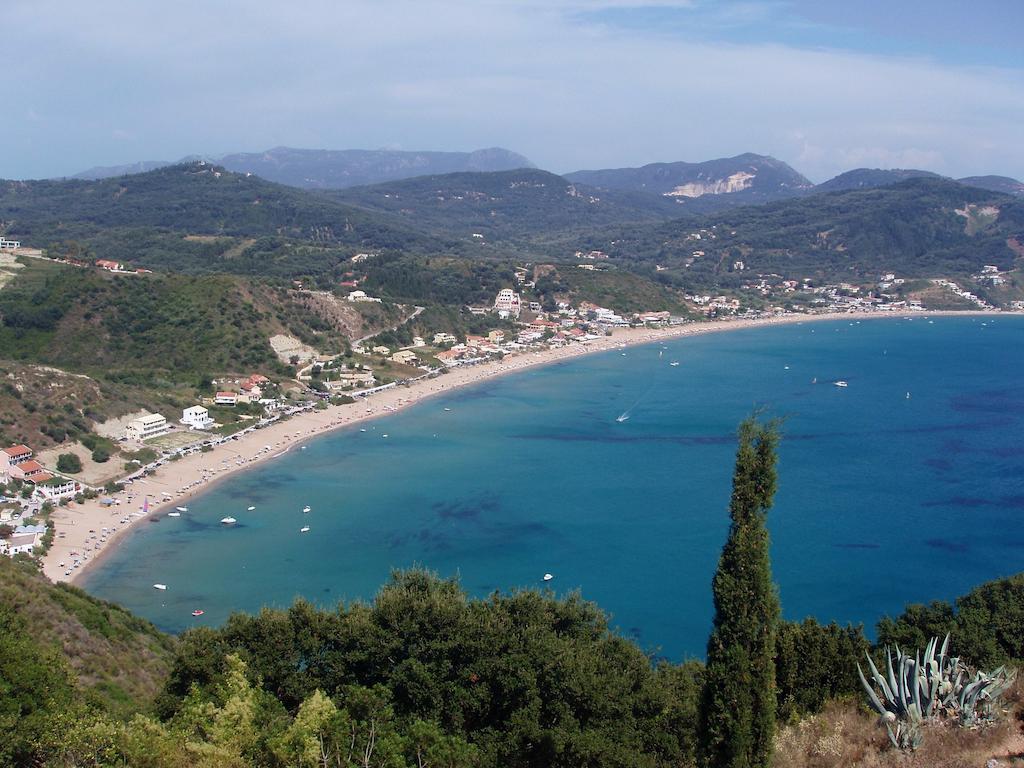 Kogeros Appartement Agios Georgios Pagon Buitenkant foto