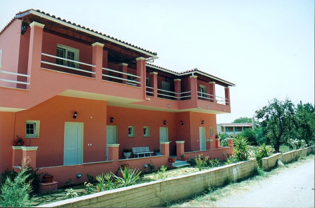 Kogeros Appartement Agios Georgios Pagon Buitenkant foto